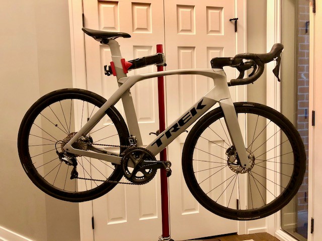 2020 Trek madone SLR 6,Spd Full 2020 Trek madone SLR 6,Spd Full Sport & Outdoor