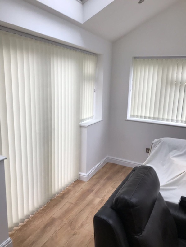 Blinds Derby is a family-run company that has given customers the best possible level of service for 10+ years. Our mission is to deliver the greatest selection of premium blinds options to our customers. Other 2