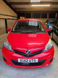 Toyota Vitz For Sale Colour, red